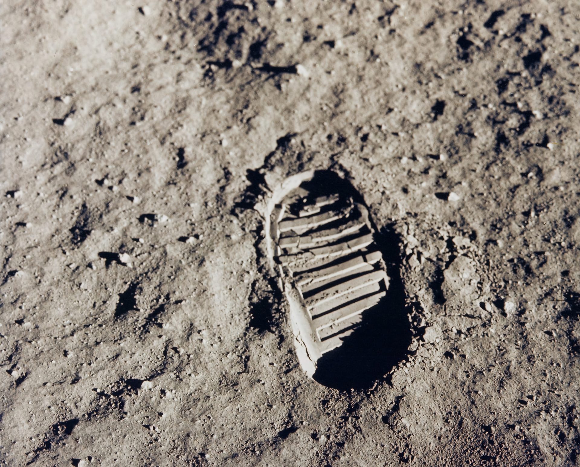 Neil Armstrong: Spaziergang auf dem Mond und ein Satz für die Ewigkeit